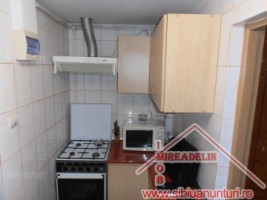 vand-garsoniera-zona-compa-3