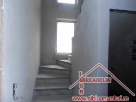 vand-casa-6-camere-in-selimbar-4
