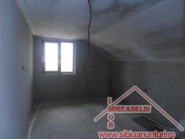 vand-casa-6-camere-in-selimbar-5