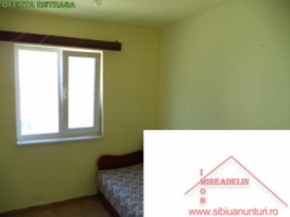 vand-garsoniera-zona-compa