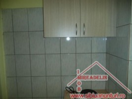 vand-garsoniera-zona-compa-2