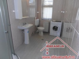 inchiriez-apartament-2-camere-la-casa-ultracentral-4