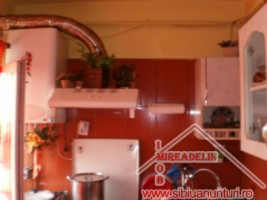 vand-mansarda-2-camere-strada-semaforului-2