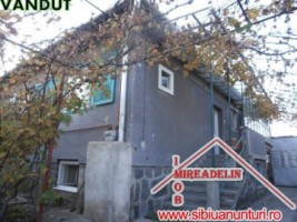 vand-casa-zona-tiglari