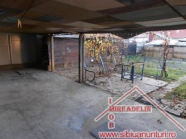 vand-casa-zona-tiglari-1