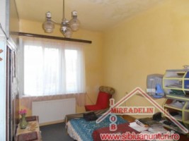 vand-casa-zona-tiglari-5