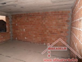 vand-casa-la-rosu-zona-vasile-aaron-4