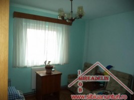 vand-apartament-3-camere-zona-garii-1