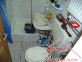 vand-apartament-3-camere-zona-garii-6
