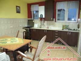 inchiriez-apartament-3-camere-central-3