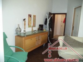 vand-apartament-2-camere-ultracentral-2