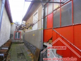 vand-casa-zona-lazaret-1