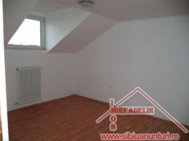 inchiriez-apartament-3-camere-la-mansardalazaret-2
