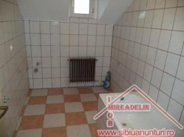 inchiriez-apartament-3-camere-la-mansardalazaret-4