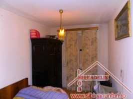 vand-apartament-3-camere-calea-cisnadiei-1
