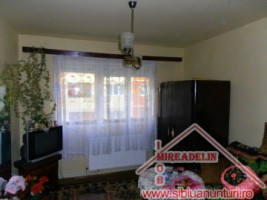 vand-apartament-3-camere-zona-vasile-aaron-1