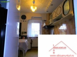 vand-apartament-4-camere-terezian