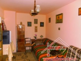inchiriez-apartament-2-camere-zona-trei-stejari-2
