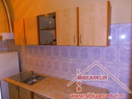 vand-pensiune-5-camere-zona-centrala-4