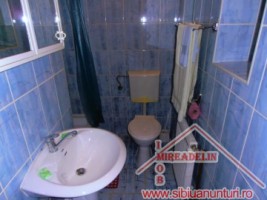 vand-pensiune-5-camere-zona-centrala-6