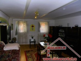 vand-pensiune-5-camere-zona-centrala-8