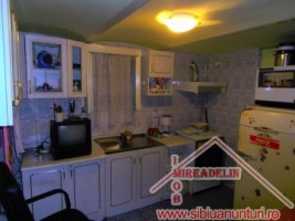 vand-pensiune-5-camere-zona-centrala-10