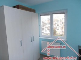 inchiriez-apartament-2-camere-zona-calea-cisnadiei-3