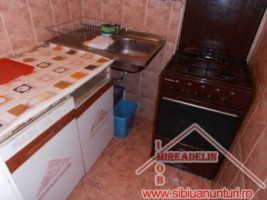inchiriez-apartament-2-camere-la-casa-ultracentral-3