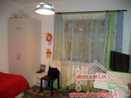 vand-casa-4-camerezona-vasile-aaron-4
