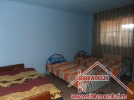inchiriez-apartament-4-camere-zona-calea-poplacii-1