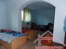 inchiriez-apartament-4-camere-zona-calea-poplacii-2