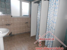 inchiriez-apartament-4-camere-zona-calea-poplacii-5