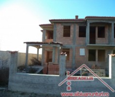 vand-casa-la-rosu-zona-strtractorului-2