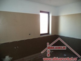 vand-casa-4-camere-zona-strtractorului-7