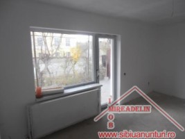 vand-apartament-2-camere-zona-complex-alba-iulia-1