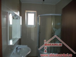 inchiriez-apartament-2-camere-zona-strazii-otelarilor-3