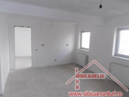 vand-apartament-3-camere-zona-complex-alba-iulia-1