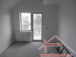 vand-apartament-3-camere-zona-complex-alba-iulia-2