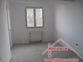 vand-apartament-3-camere-zona-complex-alba-iulia-3