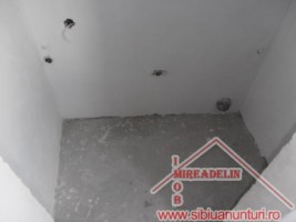 vand-apartament-3-camere-zona-complex-alba-iulia-4
