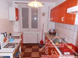 inchiriez-apartament-4-camere-zona-cedonia-4