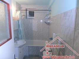 inchiriez-apartament-4-camere-zona-cedonia-6