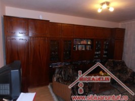 vand-apartament-2-camere-zona-mihai-viteazu-1