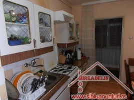 vand-apartament-2-camere-zona-mihai-viteazu-3