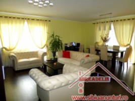 inchiriez-apartament-3-camere-lux-zona-interex-1