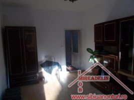 pf-vand-casa-zona-piata-cibin-2
