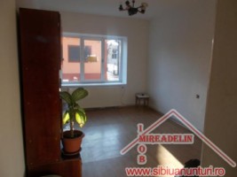 pf-vand-casa-zona-piata-cibin-3