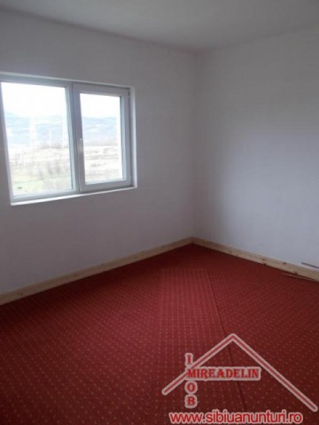 pf-vand-apartament-loc-copsa-mica-2