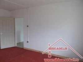 pf-vand-apartament-loc-copsa-mica-3