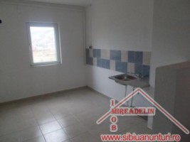 pf-vand-apartament-loc-copsa-mica-4